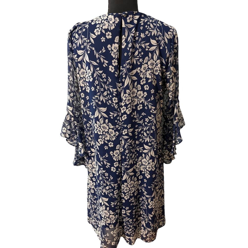 Calvin Klein blue floral dress size 10. Bell sleeve, v -neck, flowy, boho chic. - Picture 2 of 5